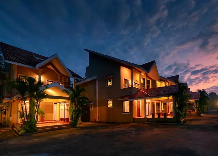 Treehouse Blue Hotel & Villas Colva